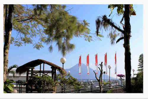 Tanjung Plaza Hotel Prigen Exterior photo